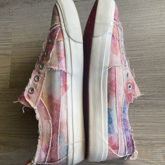 Corkys Babalu Slip on Canvas Sneaker Tie-dye Pink Women's Size 6 - Picture 5 of 8
